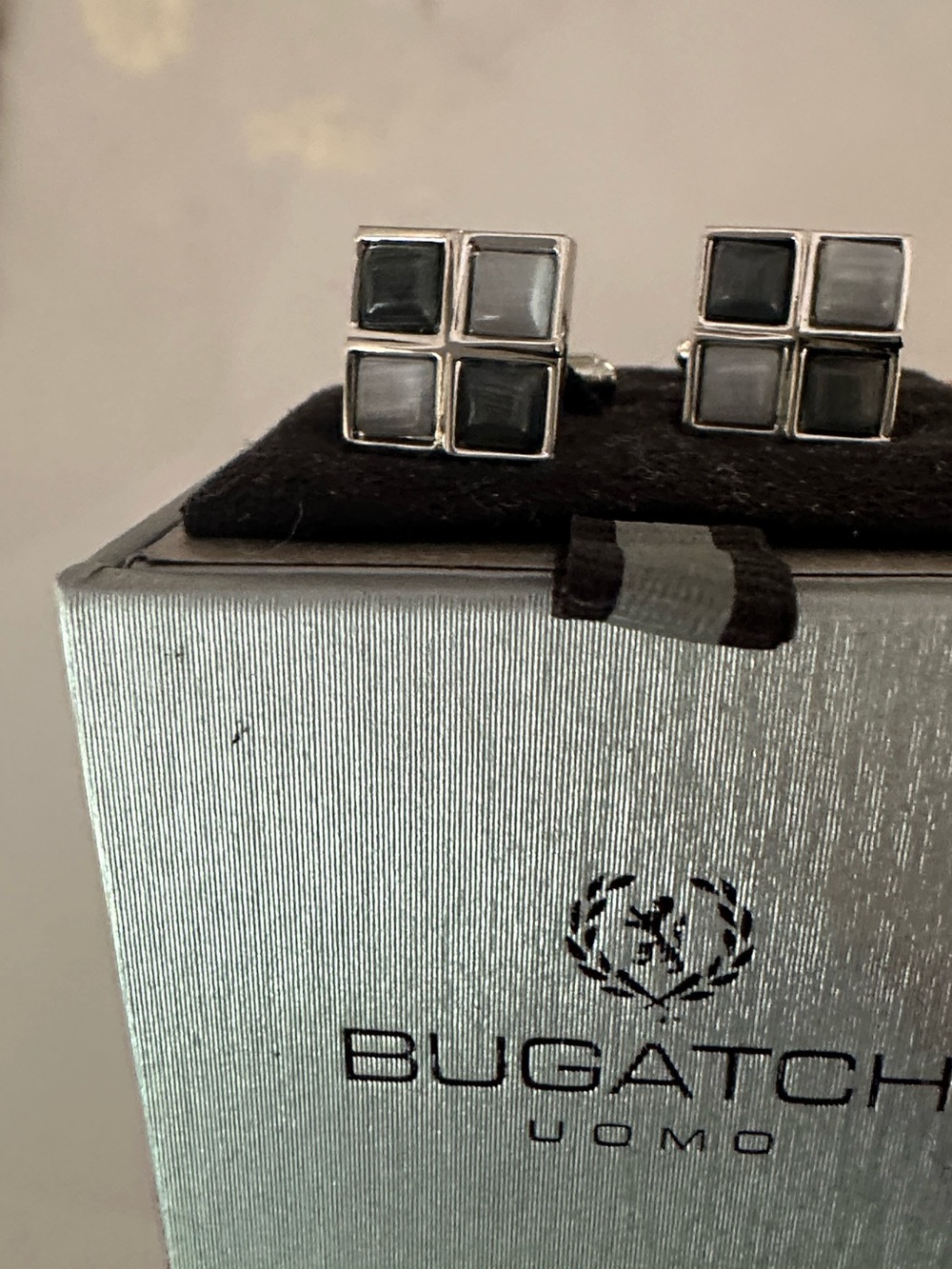 NWT BUGATCHI Cufflinks - Picture 2 of 3